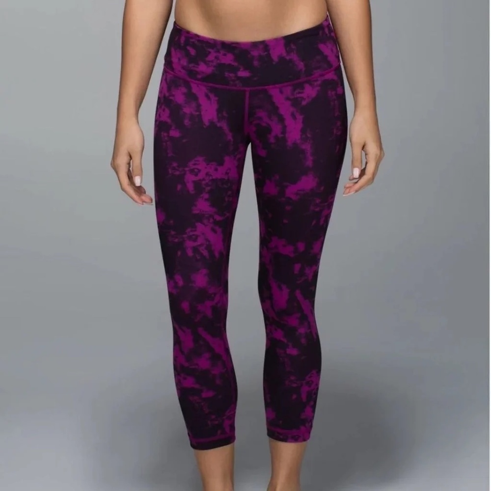 Wunder Under Lululemon Crop Leggings Mid Like New Size 4